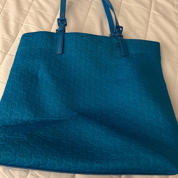 Michael Kors Shoulder Tote - Jet Set Signature Quilted Bag - Summer Blue - Picture 3 of 5